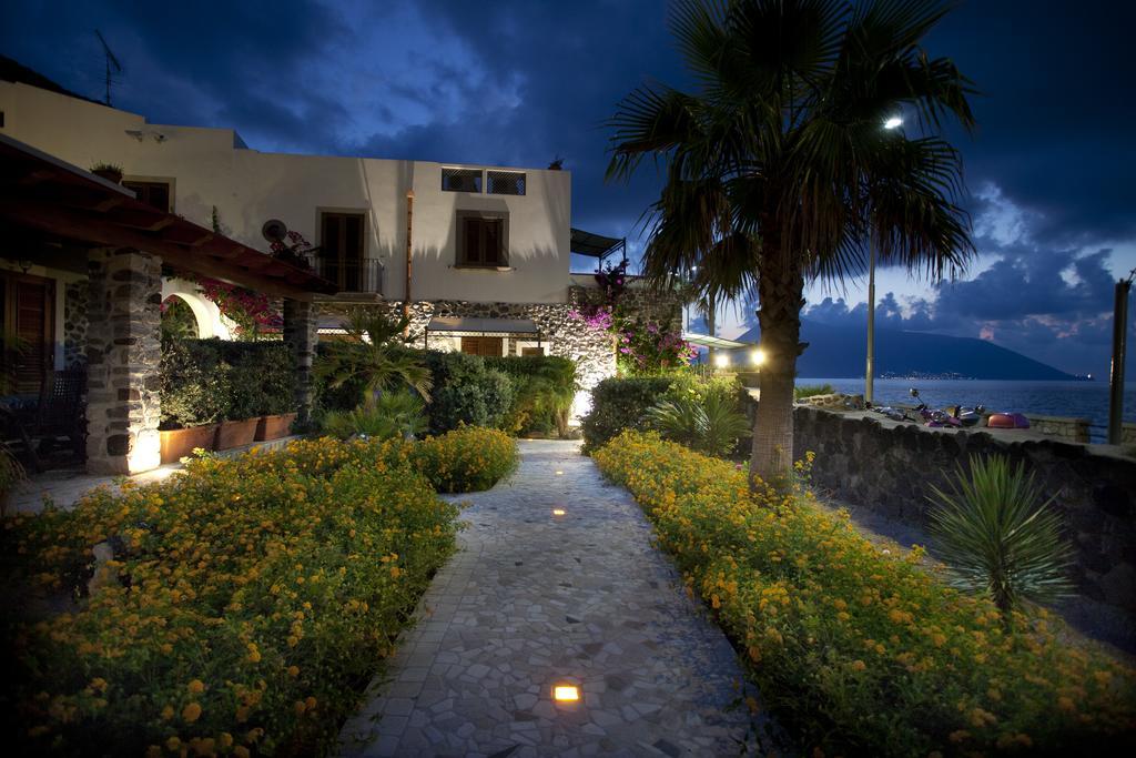 Hotel Residence Acquacalda Lipari  Exterior foto