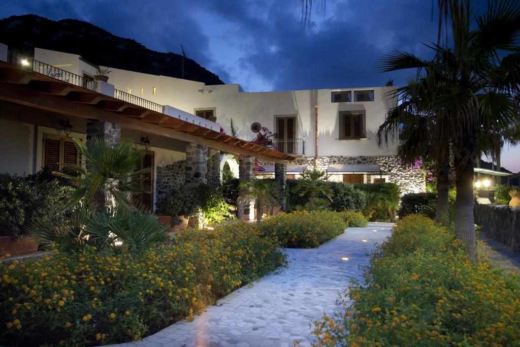 Hotel Residence Acquacalda Lipari  Exterior foto