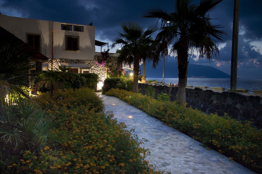 Hotel Residence Acquacalda Lipari  Exterior foto