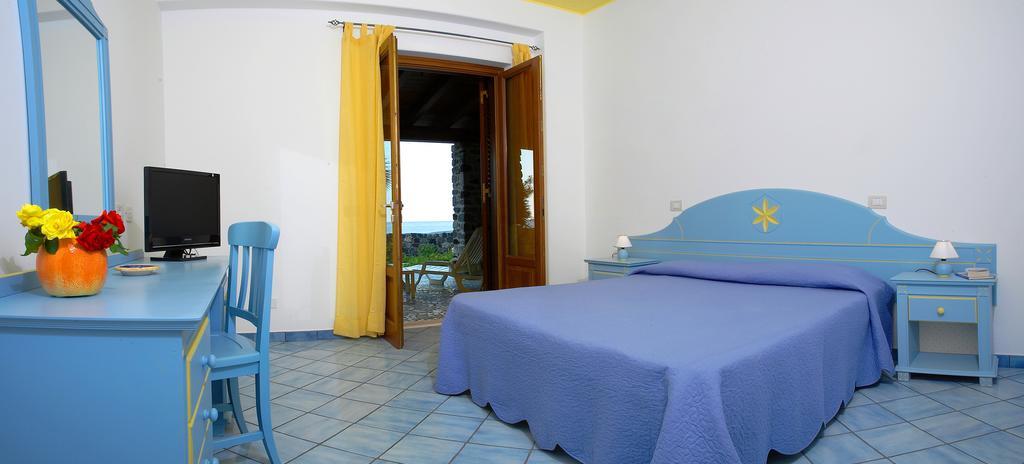 Hotel Residence Acquacalda Lipari  Exterior foto