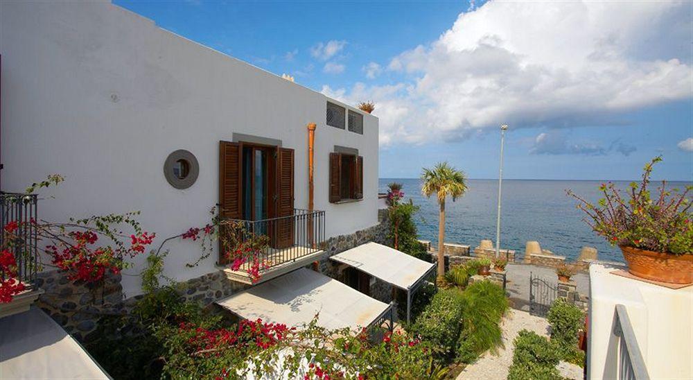Hotel Residence Acquacalda Lipari  Exterior foto