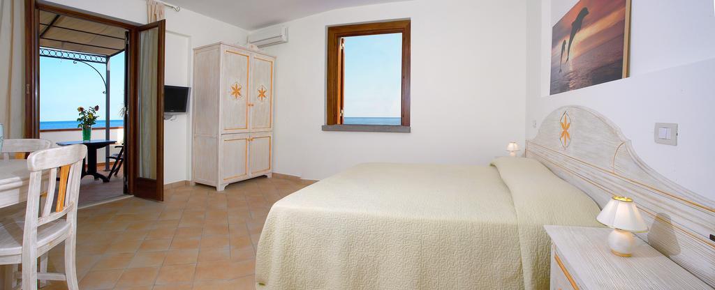 Hotel Residence Acquacalda Lipari  Zimmer foto