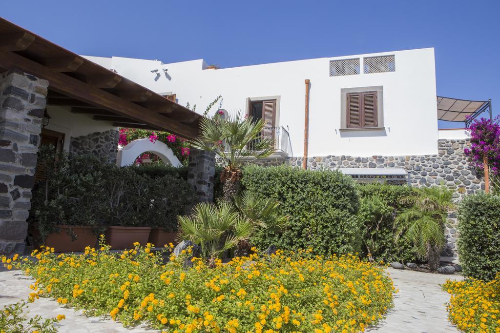 Hotel Residence Acquacalda Lipari  Exterior foto