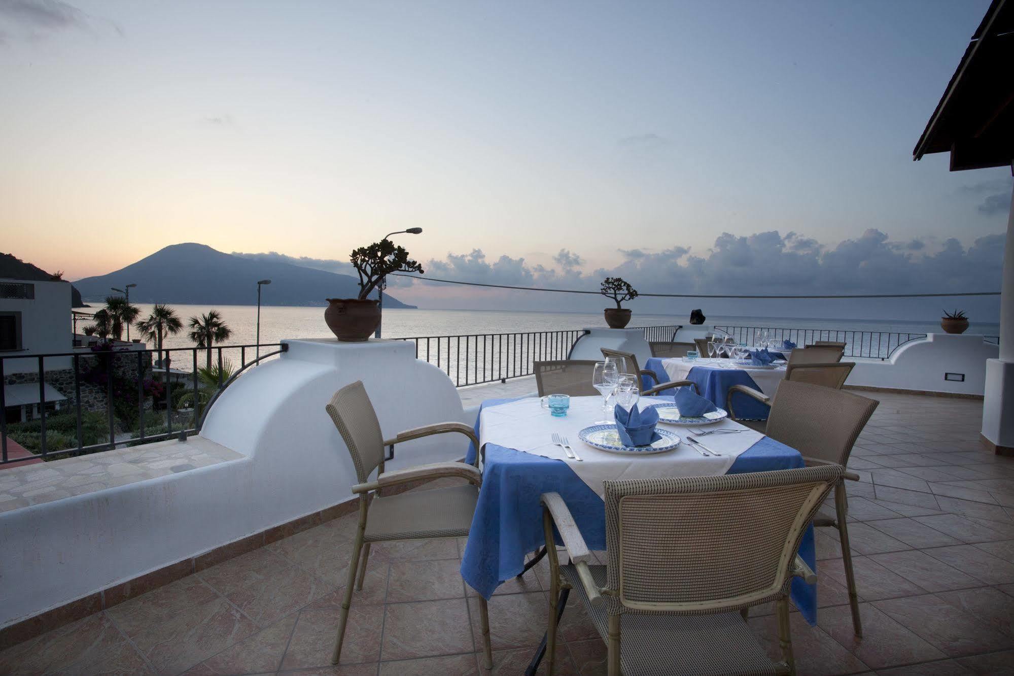 Hotel Residence Acquacalda Lipari  Exterior foto