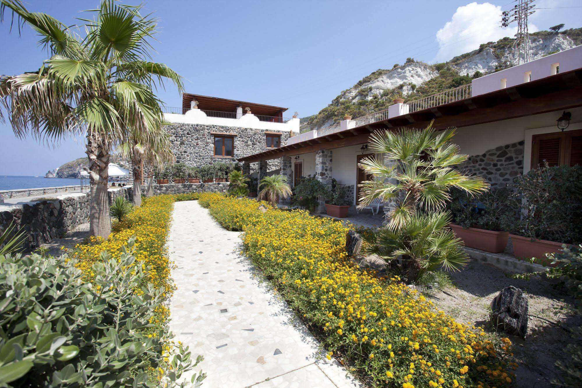 Hotel Residence Acquacalda Lipari  Exterior foto