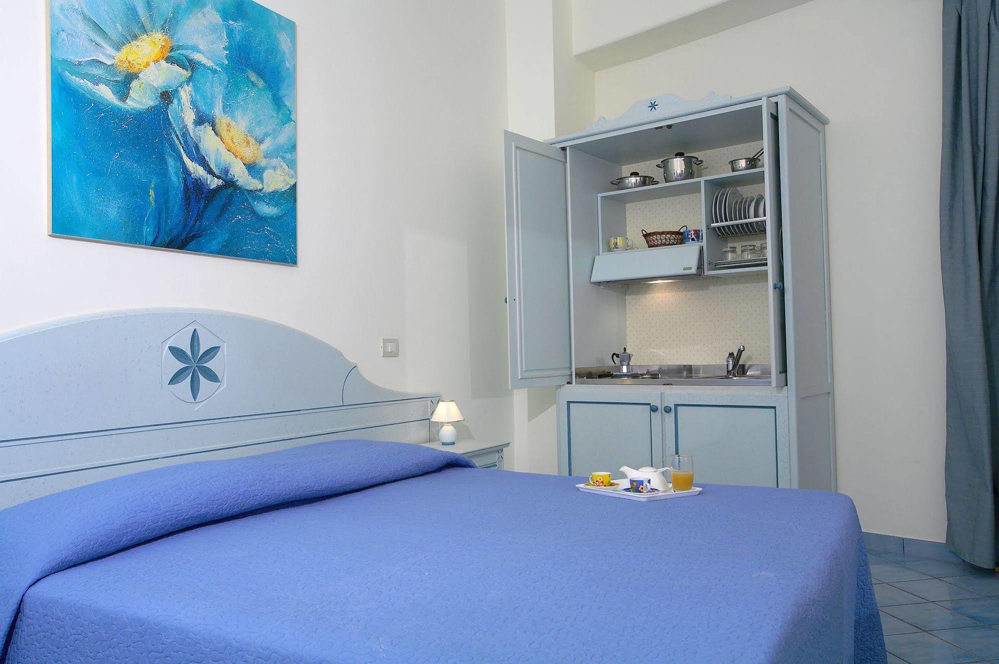 Hotel Residence Acquacalda Lipari  Exterior foto