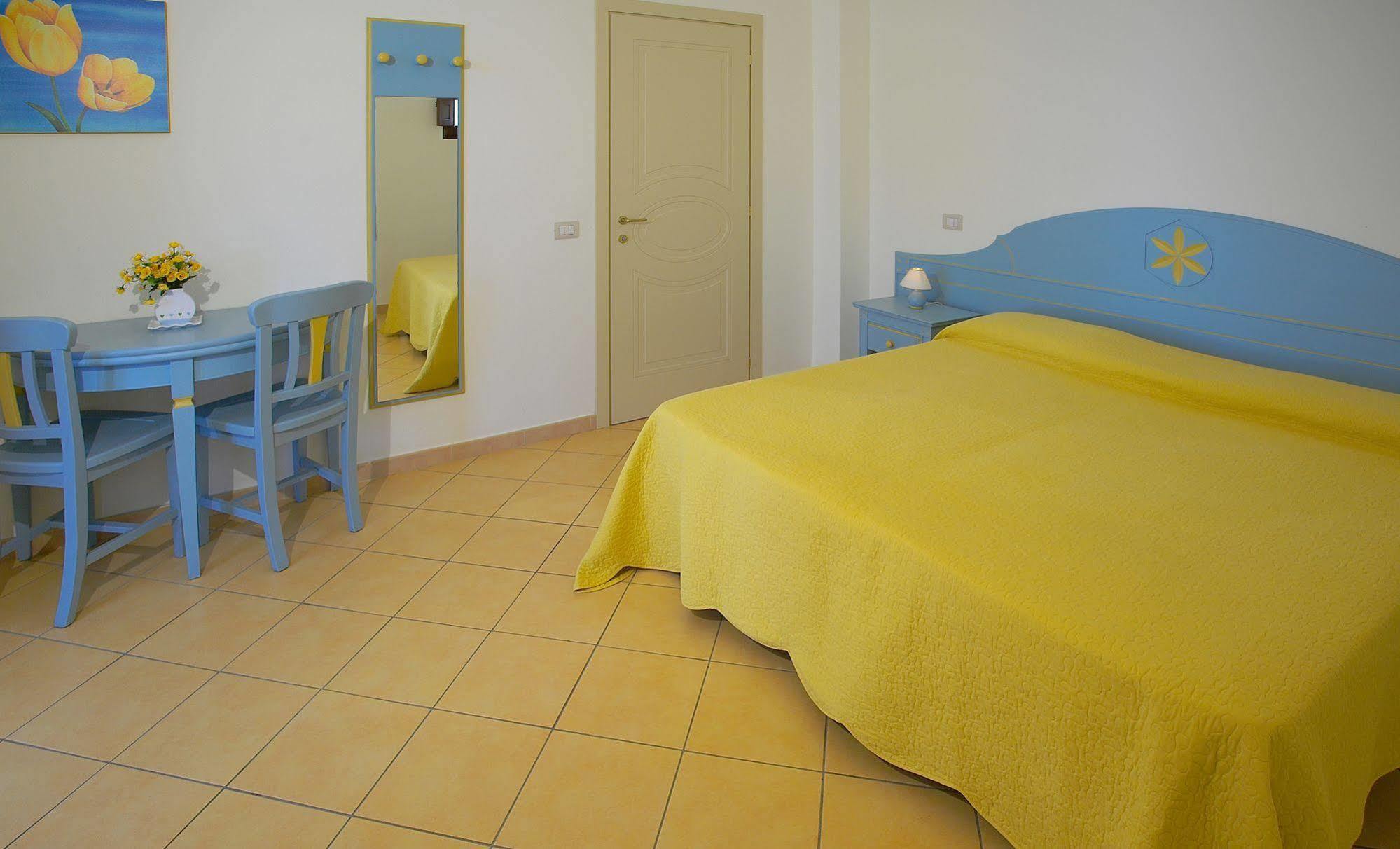 Hotel Residence Acquacalda Lipari  Exterior foto