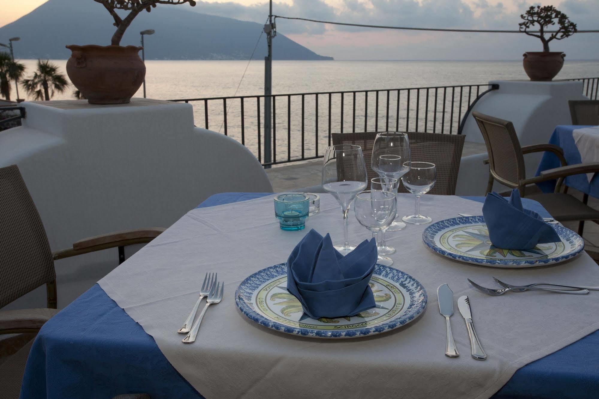 Hotel Residence Acquacalda Lipari  Exterior foto